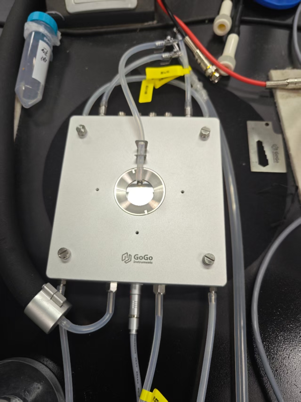 son şirket davası hakkında ECH600S Sonda Aşaması Yeni Süperparaelektrik Yüksek Entropi Enerji Depolama Seramikleri Araştırmasını Mümkün Kılar